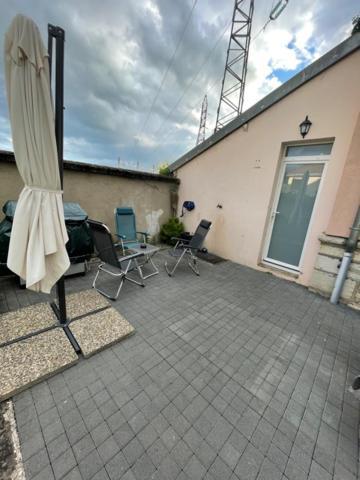 Studio Privee Vesoul -Wifi,Tv,Clim,Parking Gratuit Exteriör bild